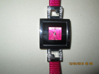 LADIES WATCH - SUISSE BRAND