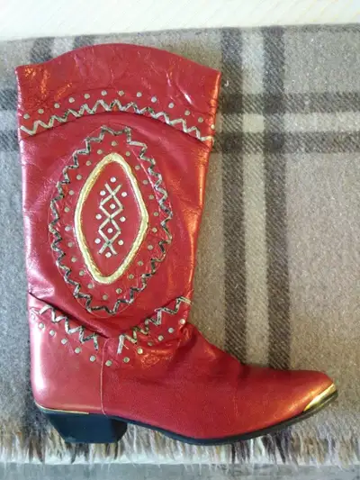 Made in Italy gorgeous Vintage leather cowboy boots. Both boots stamped by Margaret Jerrold. Very ou...