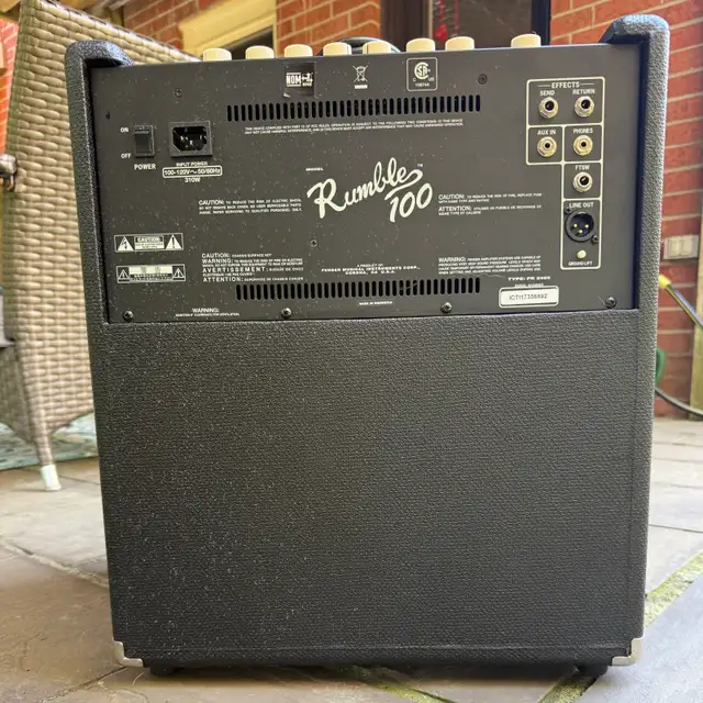 Fender Rumble 100 bass amp in Amps & Pedals in Oakville / Halton Region - Image 5