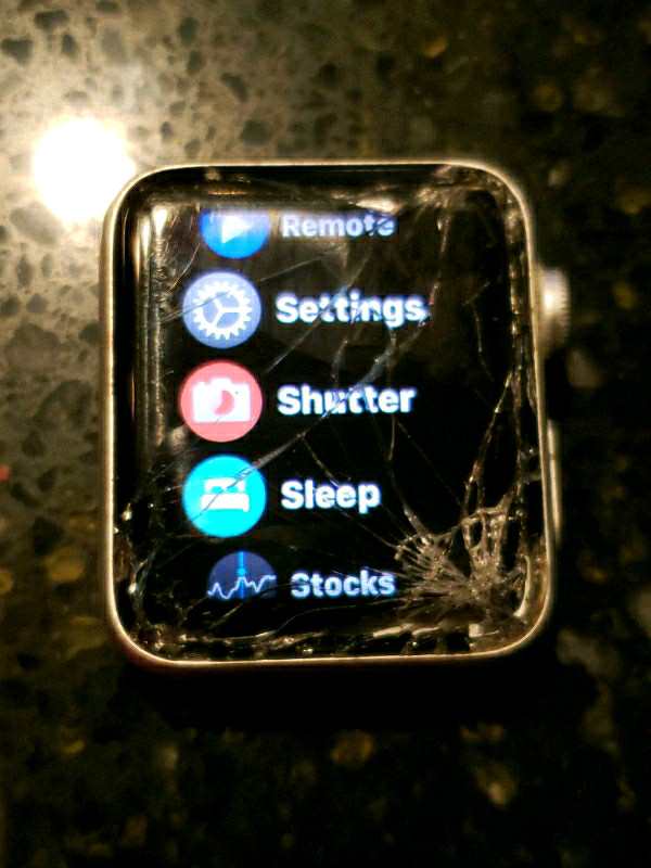 Apple Watch 3 Cellular 42 mm 3rd gen $110 OBO in General Electronics in City of Toronto