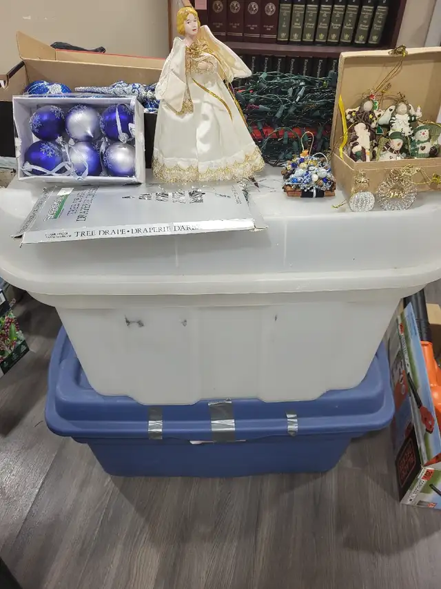 Christmas decorations  in Holiday, Event & Seasonal in Medicine Hat - Image 2
