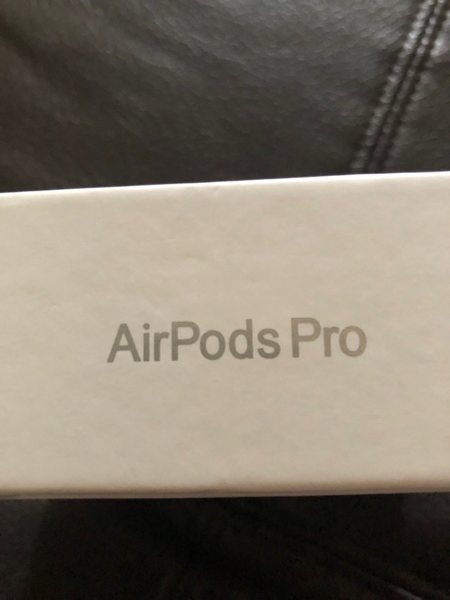 Apple AirPods Pro (2nd generation) with MagSafe Charging Case in General Electronics in Ottawa - Image 2