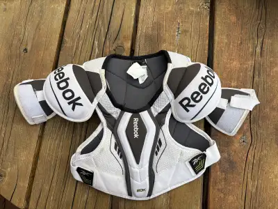Hockey shoulder pads youth large , View more