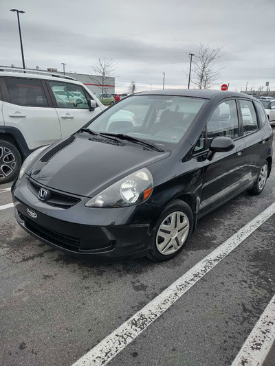 honda fit 2008 propre auto AC 200k zero rouille mecaniq A1