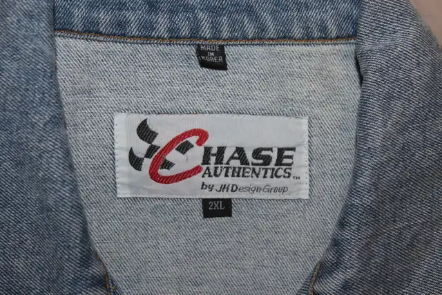 NASCAR Racing Dale Earnhardt Jr Budweiser Collector Jean Jacket in Men's in Calgary - Image 7
