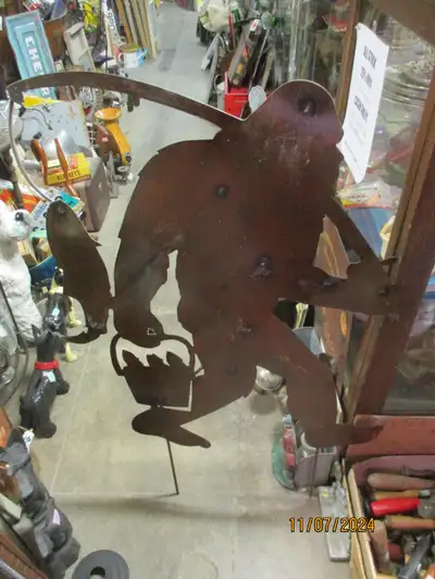 Selling quickly at $70.00 .. ..its 25 inches across x 38 inches tall in size........can be seen at C...