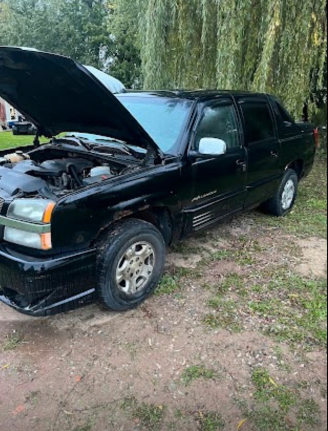 Chevy/GMC Truck parts in Cars & Trucks in Kitchener / Waterloo - Image 2