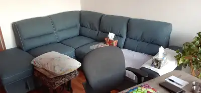 Faites vite ! 3 chambres - Logement en coin en haut. Entrée laveuse-sécheuse. Enquête de crédit. Mme...