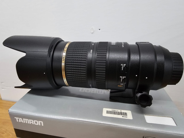 Tamron 70-200mm f2.8 Telephoto Lens for Nikon in Cameras & Camcorders in Markham / York Region - Image 3
