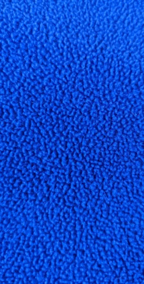 Purple Fleece Throw Blanket  in Bedding in City of Toronto - Image 4