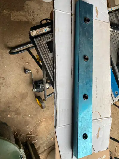 light bar for RV $5.00 Phone or text 780-871-3373