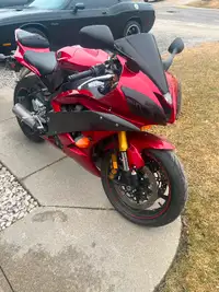 2007 Yamaha YZF R6. Only 2000 kms