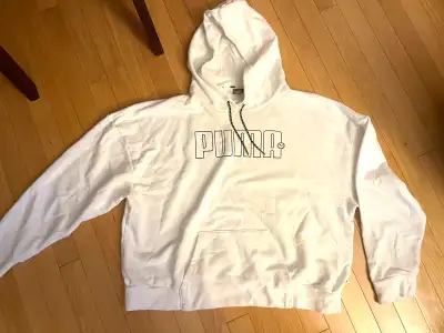PUMA HOODIE - Like New!, View more