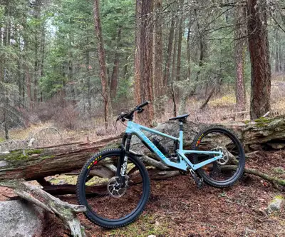 Santa Cruz 5010 size large full suspension MTB, View more