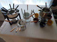 4 fondue, extracteur à jus, bols et autres 6 photos