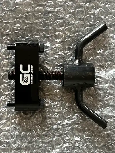 NEW Ducati Alternator Stator Cover Puller tool easy removal & guide to install new & used parts avai...