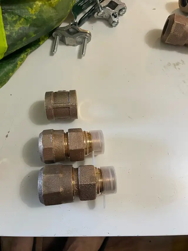 brass and copper fittings  in Other in Oakville / Halton Region - Image 3