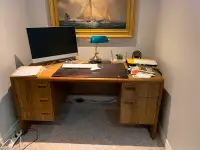 A Desk with 2 filing cabinets