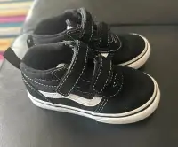 Toddler shoes 