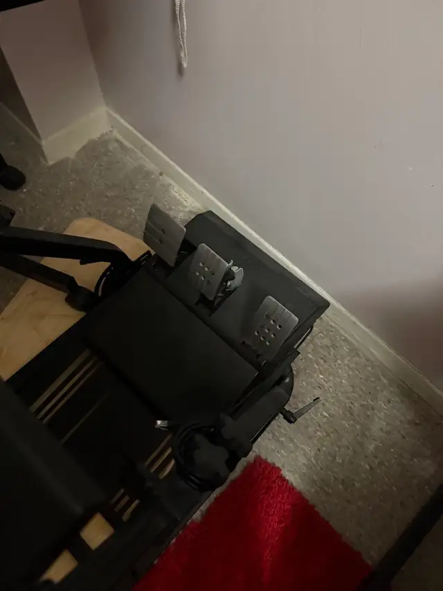 THRUSTMASTER STEERING WHEEL SET UP - Racing simulator | Older ...