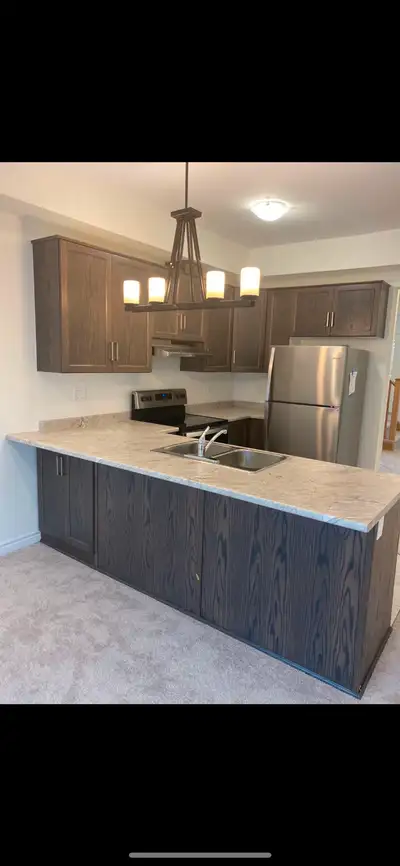 3 bedroom 2.5 bath townhouse