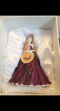 Royal Doulton Figurine Pretty Ladies Series "Anne"