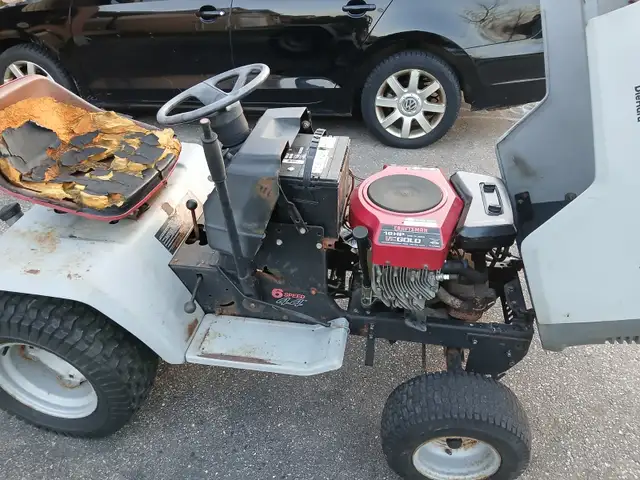 Craftsman DieHard Lawn Tractor For Sale in Lawnmowers & Leaf Blowers in Kitchener / Waterloo - Image 7