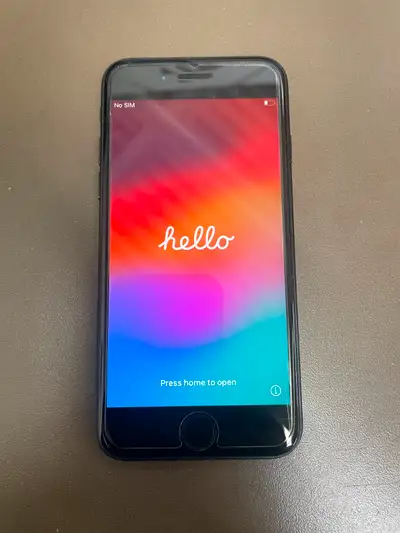iPhone SE 2nd Gen 128Gb Comes with case Good battery No issues, everything works