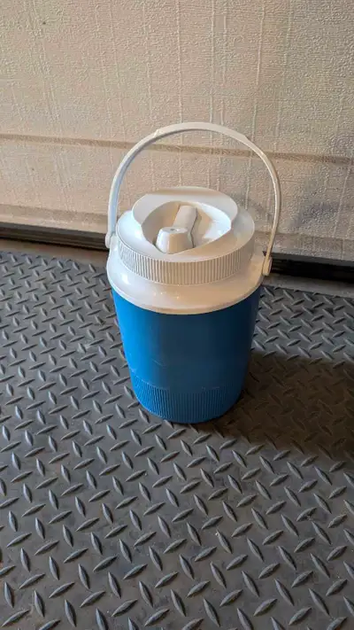 Rubbermaid Thermal Insulated Jug, View more