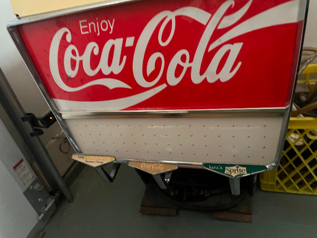 1960's Coke Dole Dispenser Pop Fountain in Arts & Collectibles in Vernon - Image 2