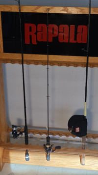 RAPALA    ,     AUTHENTIC ROD HOLDER       .    Holds   30  rods