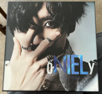 Niel 1st solo album oNEILy (with photocard)