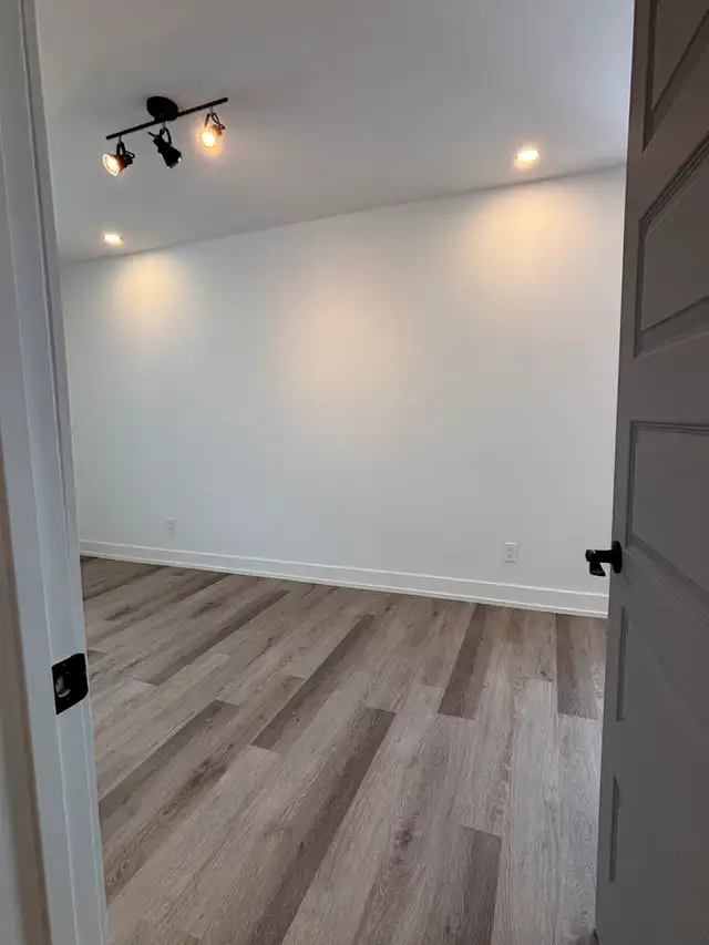À Louer : Grand 3 1/2 sur la rue Lambert à Shawinigan in Long Term Rentals in Shawinigan - Image 6