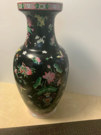 VASE-CHINESE—pre 1960??-contact if you can translate stamp