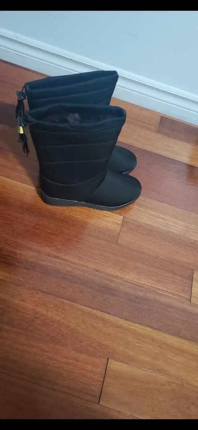 Botte d'hiver neuf in Women's - Shoes in Laval / North Shore - Image 2