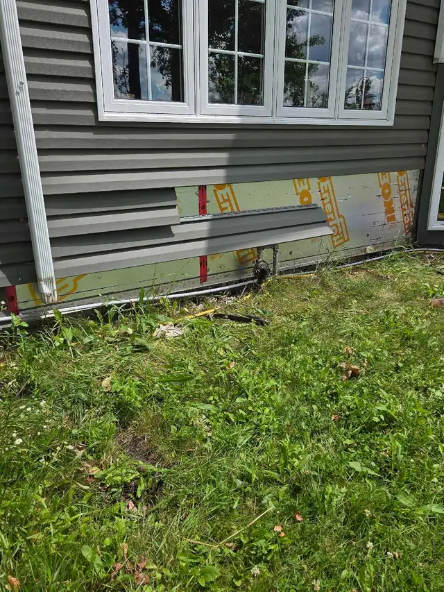 Vinal Siding Repairs and installing 528931172312033281