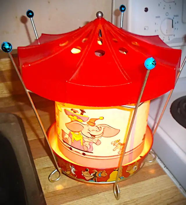 Vintage 1950's Disney Casey Circus Special Carousel  Motion Lamp in Arts & Collectibles in Peterborough - Image 2
