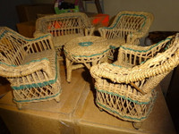 ANTIQUE wicker furniture  (living room)  for a  10-12 inch doll.