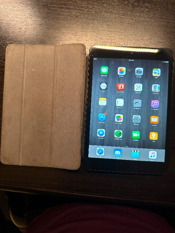 Apple iPad Mini 32gb (1st Gen) Used. Good condition. in iPads & Tablets in City of Toronto - Image 2