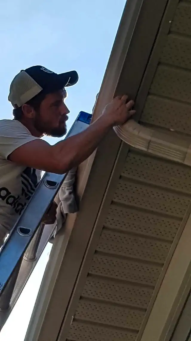 Eaves Cleaning/ Small exterior Repairs63611991553411121