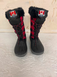Girls Pajar Winter Boots Size 10