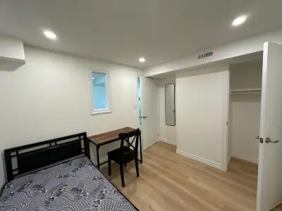 Basement Private Furnished Rooms with separate entrance - Morningside & Coronation Dr - Available Fr...