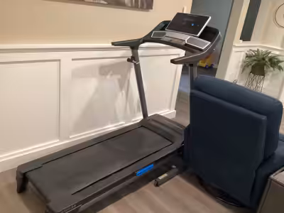$350 obo never used. It’s been sitting in my basement for three years. Pro Form sold at Canadian Tir...