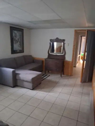 Available immediately Single person occupancy in quiet country family home. 7 minutes to CFB GREENWO...