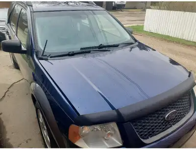 2005 Ford Freestyle SE All Wheel Drive