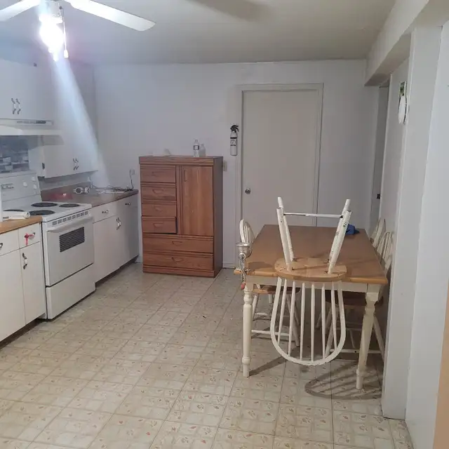 Basement Apartment in Long Term Rentals in St. Catharines - Image 2