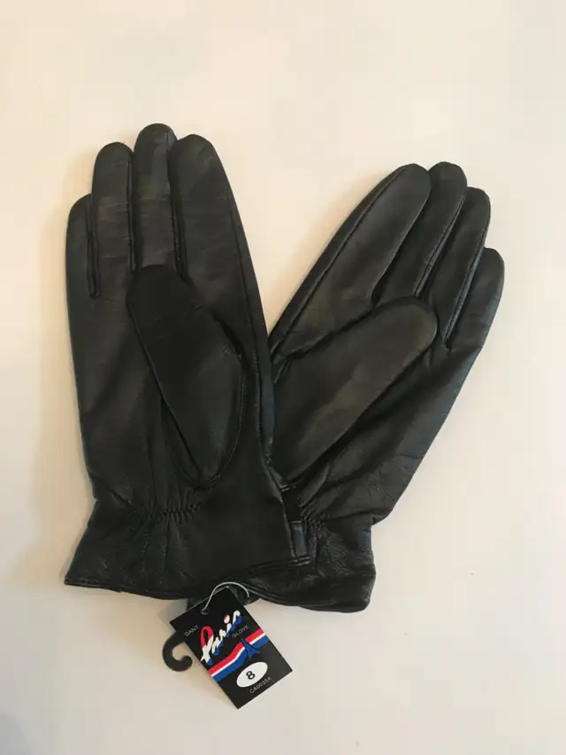 Lady’s  New Leather Gloves in Women's - Tops & Outerwear in Mississauga / Peel Region - Image 2
