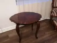 Belle petite table 