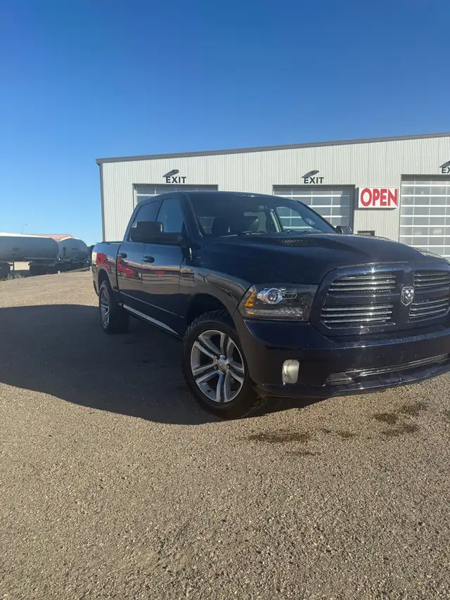2013 Dodge Ram 1500 Sport