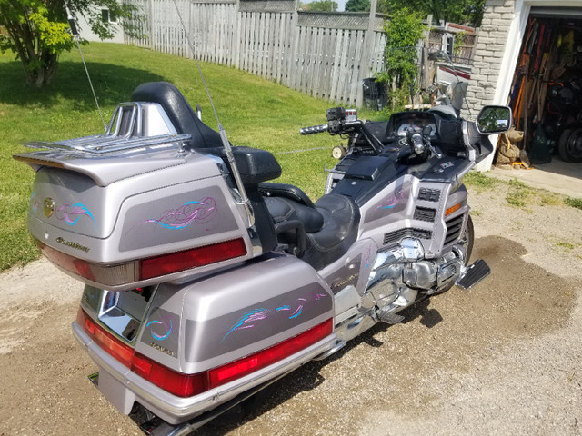 1999 Honda Goldwing SE For Sale in Touring in Barrie - Image 2
